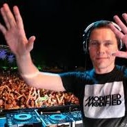 The Naked and The Famous- Young Blood (Tiesto & Hardwell Remix)