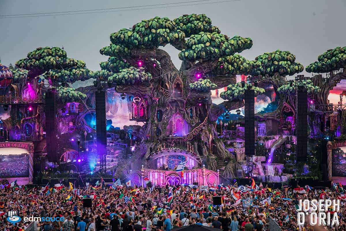 Tomorrowland's 2017 Mainstage Looks Unreal This Year