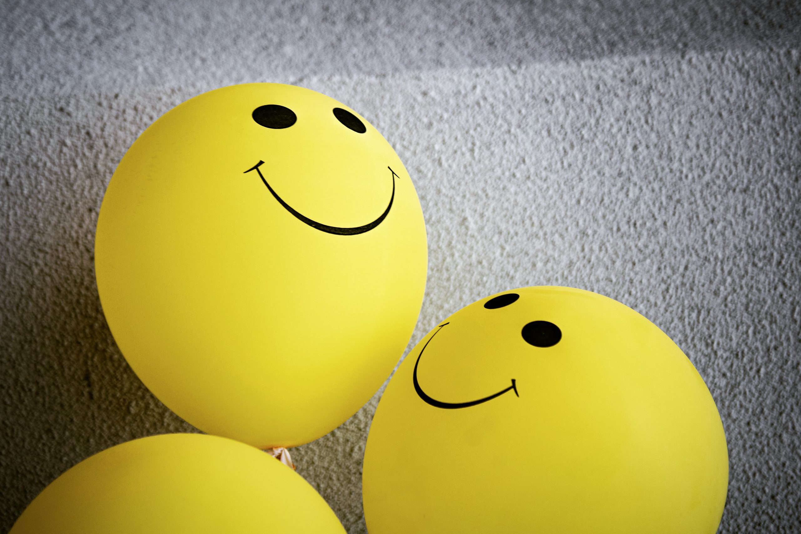 Say Goodbye to Boring Slippers and Hello to PLMOKN Smiley Face Slippers