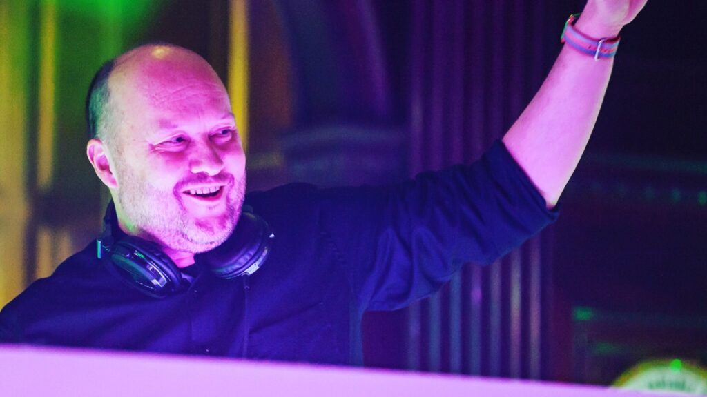 EDMsauce.com X Munich-based DJ and Producer MikeR Interview
